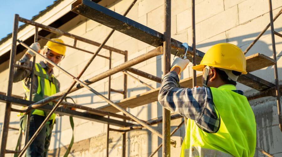 Professional residential roofers in Eveleth, MN